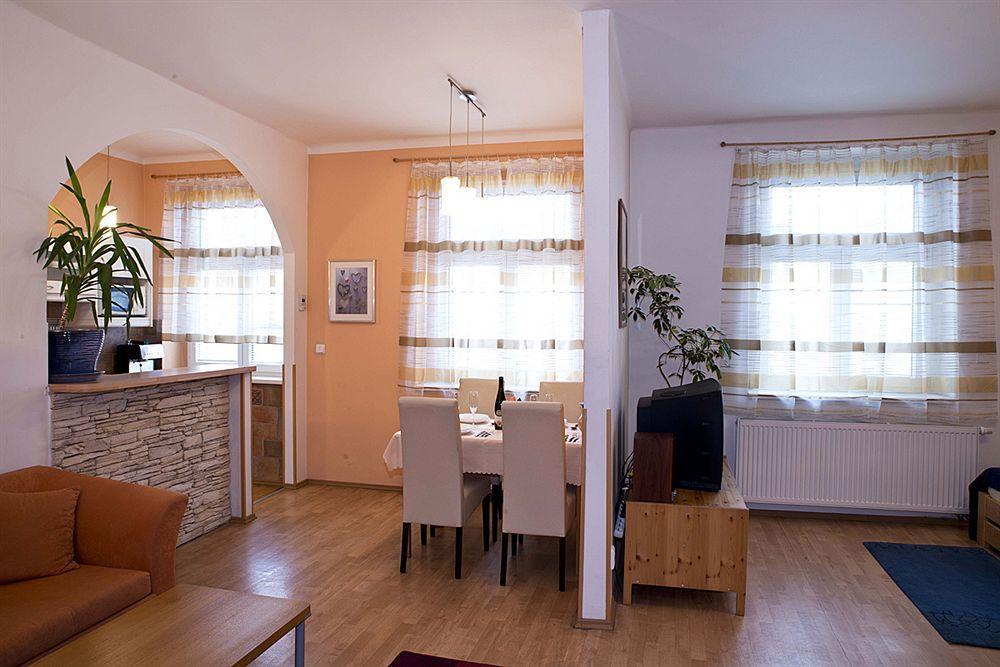 Homer - Old Town Square Hostel Praag